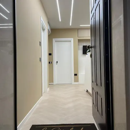 L'orchidea לינה וארוחת בוקר 4*