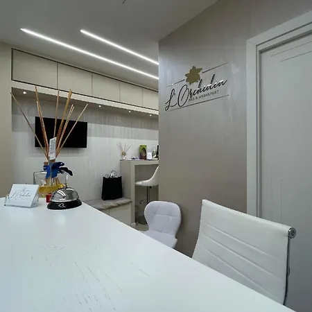 לינה וארוחת בוקר L'orchidea טרופאה