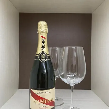 L'orchidea 4*