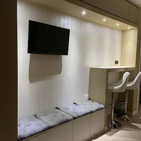 L'orchidea 4*