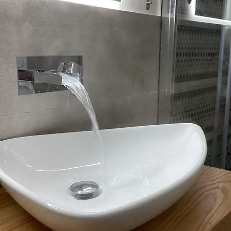 L'orchidea 4*